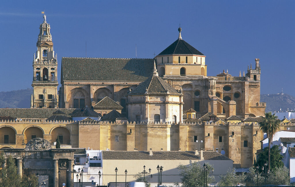 Day trip from Malaga to Córdoba: visit to the Mosque-Cathedral in one day.