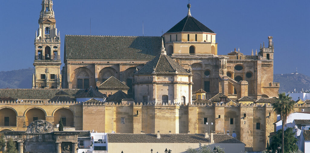 Day trip from Malaga to Córdoba: visit to the Mosque-Cathedral in one day.